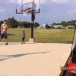 1.İşte o çizgiye takılan genç…