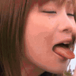 Sen acaba nasıl bi psikopatlık içindesin ki yaladıkça kan daha tatlı gelmeye başlıyor?