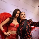 Adriana Lima Mumdan Heykel foto -17