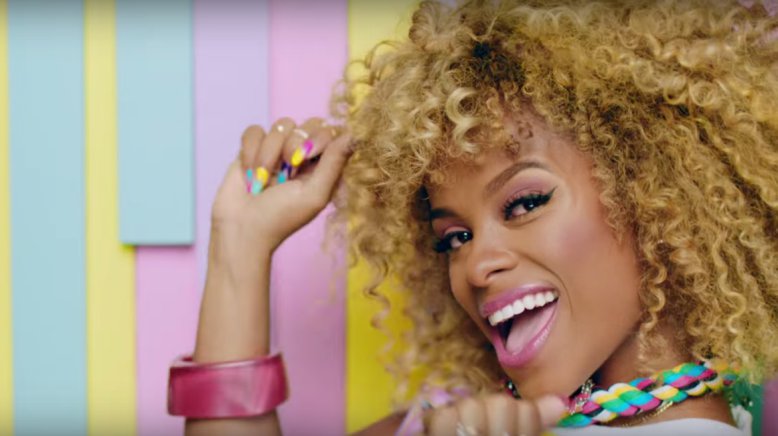 Fleur East – Sax