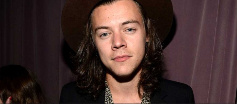 Harry Styles Solo Şarkı İsimlerini Açıkladı