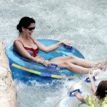 Katy Perry Havuzda – 02