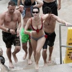 Katy Perry Havuzda – 12