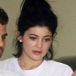 Kylie Kardashian Flaşların Son Kurbanı Oldu  – 13