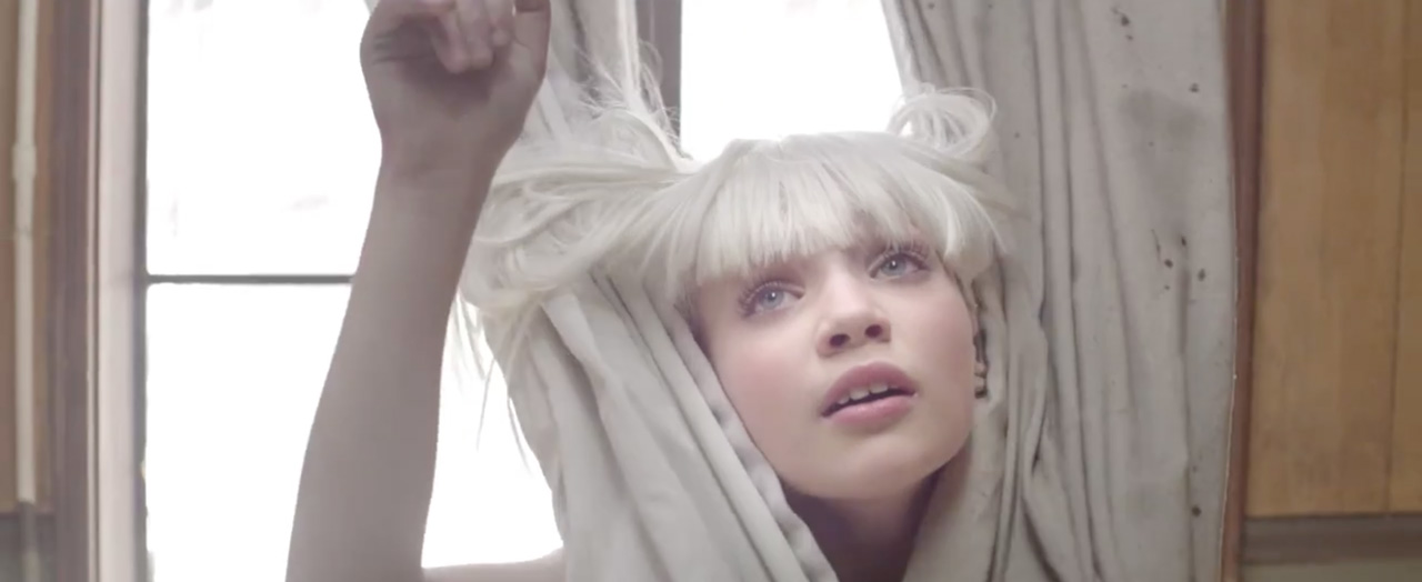 Sia – Chandelier