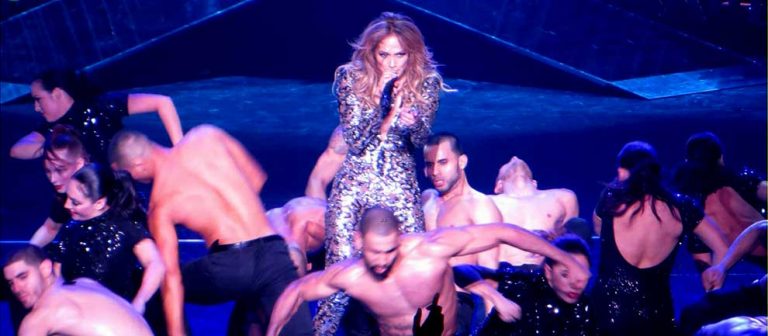 Jennifer Lopez Konseri’nde Talihsiz Kaza