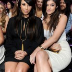 Kylie Jenner Uclari Yasiyor –  37