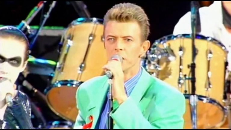 Queen & David Bowie – Under Pressure