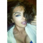 Nil Anka Sevgiler Gununde Yalniz  kaldi-32