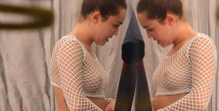 Miley Cyrus Alışverişte Ne Giydi!