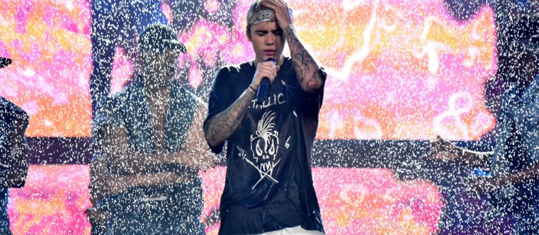 Kanye West ve Kim Kardashian, Justin Bieber Konserinde!