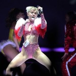 yasakli-miley-cyrus-foto-02