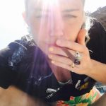 Miley Cyrus Top Share Instagram 1585