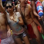 Tayland Songkran Su Festivali yasaklandi0946