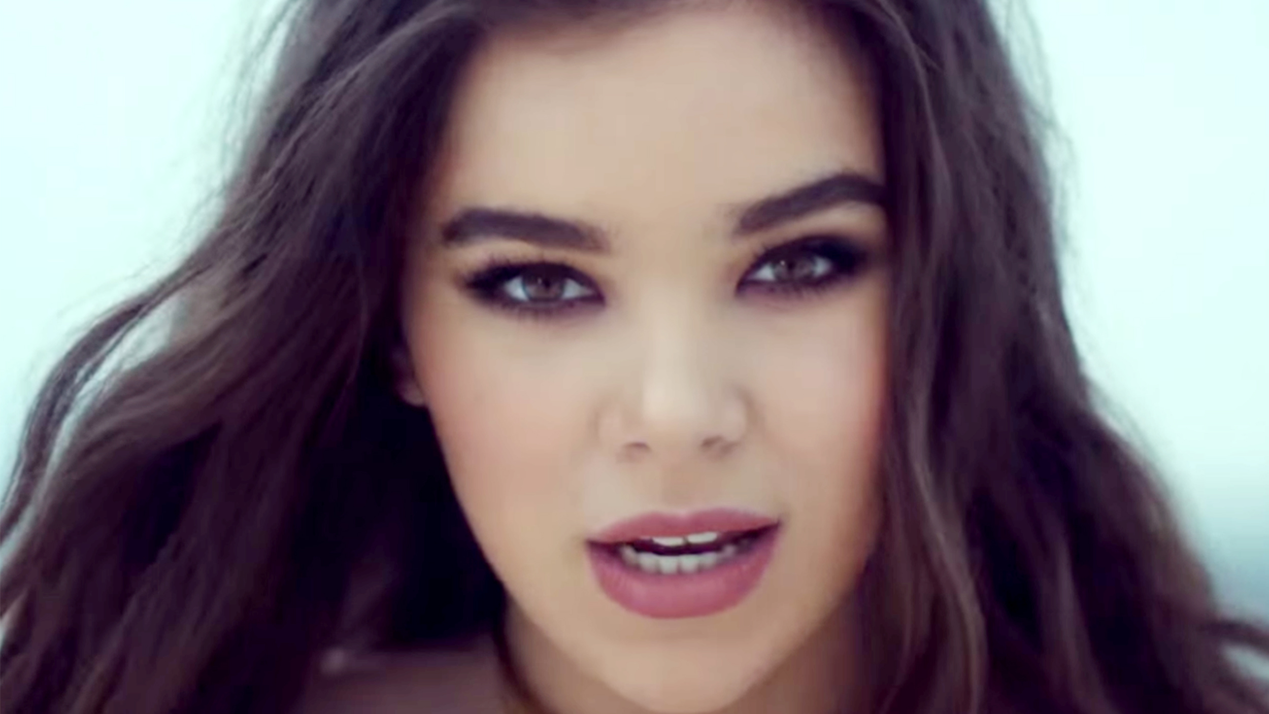 Hailee Steinfeld – Love Myself | Number1 Official Video Klip (HD izle)