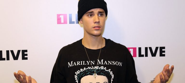 Justin Bieber Albüm Dışına Çıktı!