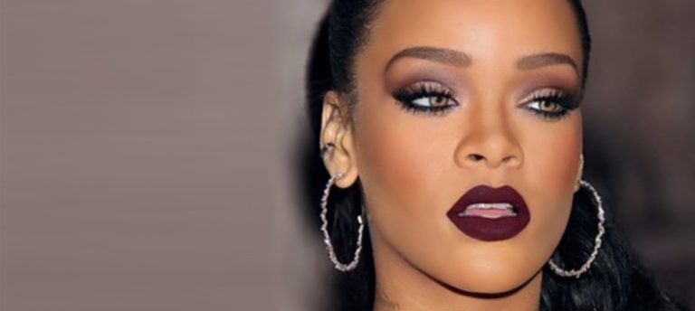 Rihanna Kozmetik Devi Olma Yolunda
