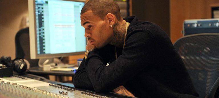Chris Brown Yeni Setini Sundu!