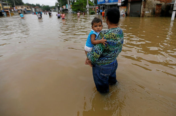 Sri Lanka’da sel ve heyelanda 27 kişi öldü