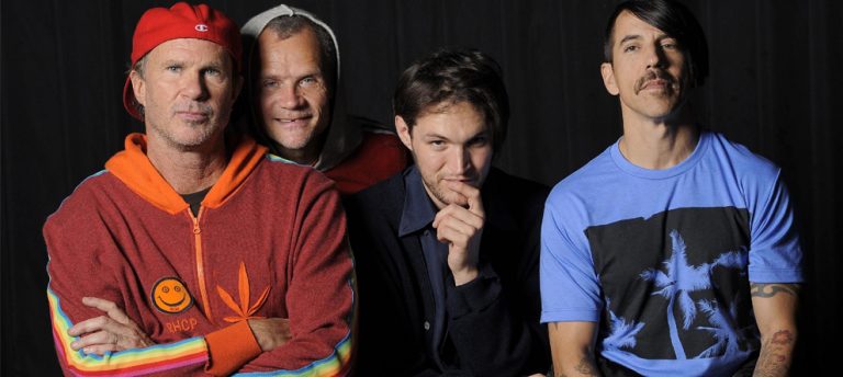 Red Hot Chili Peppers Geri Döndü!