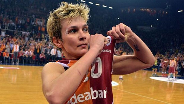 Işıl Alben Galatasaray’a veda ediyor