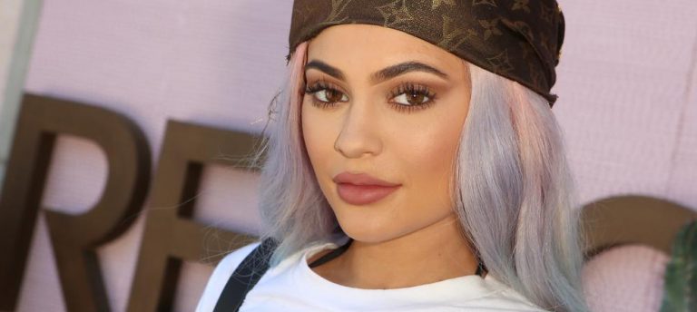 Kendall Jenner Kardeşini Rezil Etti!