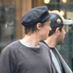 Harry-Styles-Saçını-Kestirdikten-Sonra-İlk-Kez-Görüntülendi-2