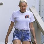 Miley-Cyrus-Liam-Hemsworthün-Ailesiyle-Vakit-Geçiriyor-4