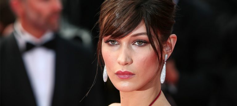 Bella Hadid Kıyafetiyle İlgili Açıklama Yaptı!