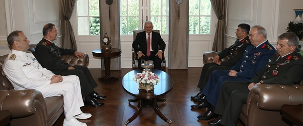 Başbakan Binali Yıldırım, kuvvet komutanlarını kabul etti