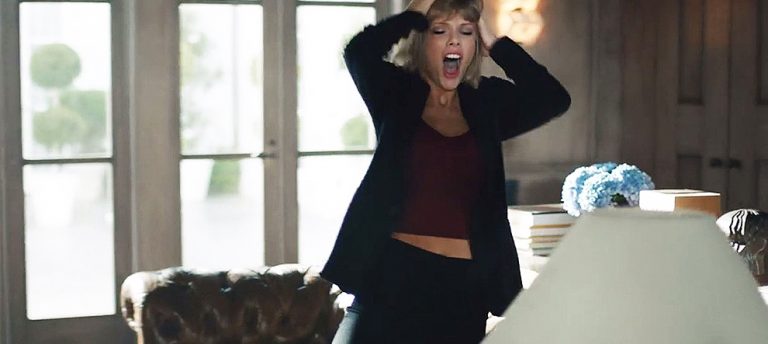 Taylor Swift Yine Apple Music İle Coştu!