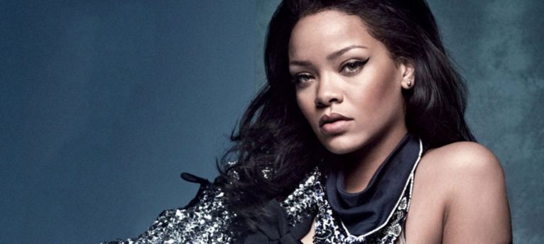 Hayranları Rihanna’ya Playback Yaptı!