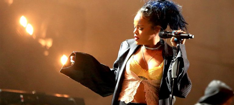 Rihanna Son Parçasından Hoşnut