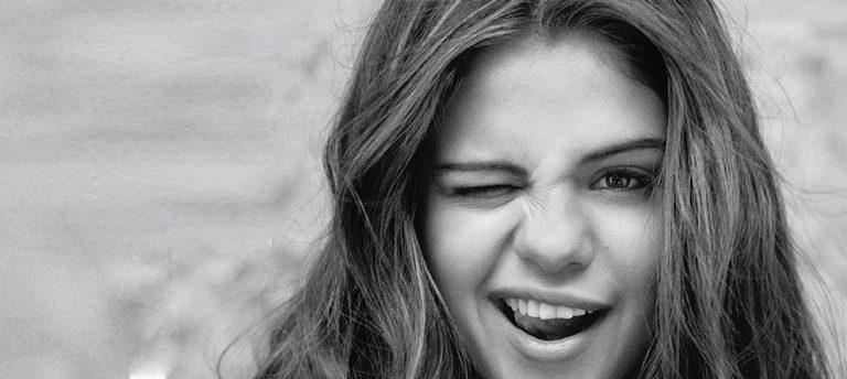 Selena Gomez Yeni Bir Akımın Öncüsü mü Oluyor?