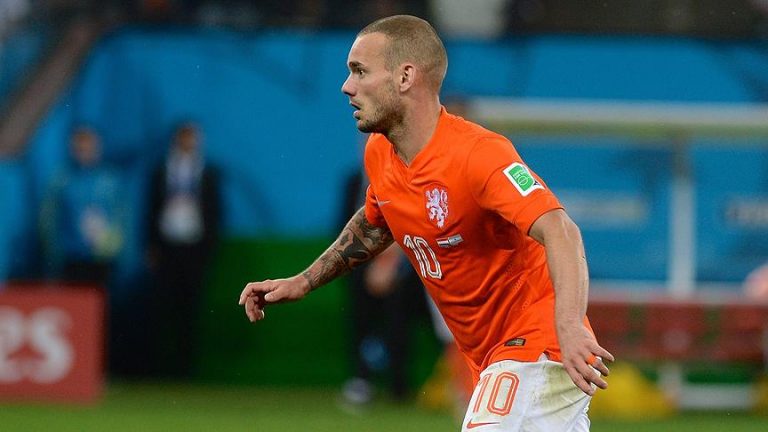 Sakatlanan Sneijder milli takım kadrosundan çıkarıldı