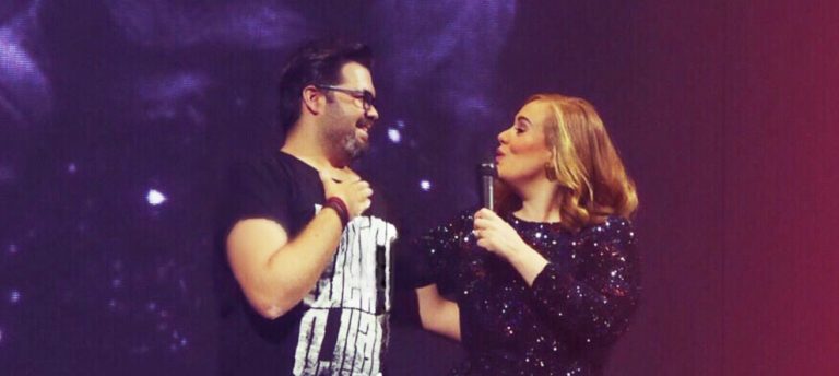 Adele Türk Hayranının Doğum Gününü Kutladı!