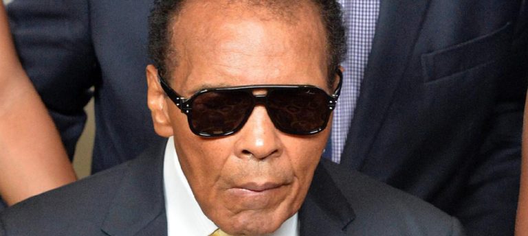 Muhammed Ali’nin Cenazesi İçin Savaşıyorlar!