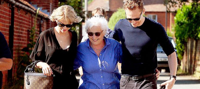 Taylor Swift, Tom Hiddleston’ın Annesiyle Tanıştı!