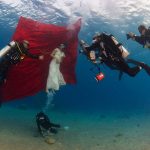 funny-crazy-wedding-photographers-behind-the-scenes-54-5774e335d648f__700