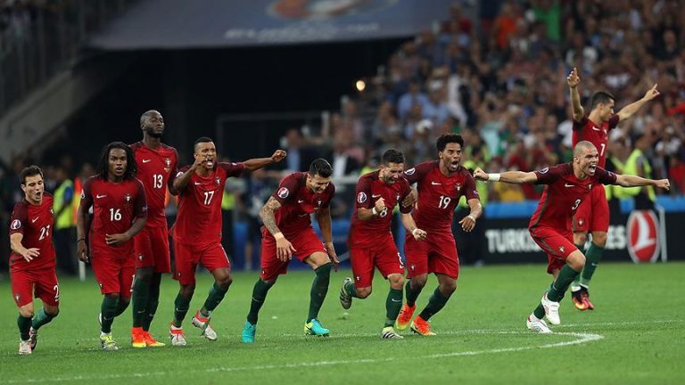 EURO 2016’da yarı finale yükselen ilk takım Portekiz oldu
