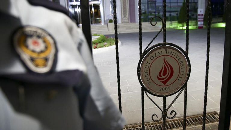 Kapatılan üniversitelerdeki öğrencilerin yerleştirileceği okullar belli oldu