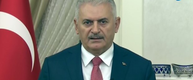 Başbakan Yıldırım, meydanlardaki vatandaşlara seslendi