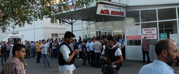 Bingöl’de polis aracına bombalı saldırı: 6 şehit