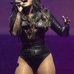 demi-lovato-performs-on-stage-at-the-honda-civic-tour-at-sap-center-in-san-jose_1