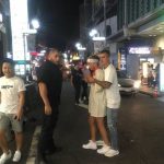 justin-bieber-hands-on-sofia-richie-2