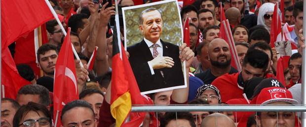 Köln’deki mitingde Cumhurbaşkanı Erdoğan’ın mesajı okundu