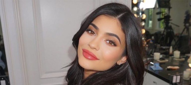Kylie Jenner 19 Yaşında İkon!