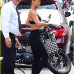 rihanna-vmas-performance-will-be-a-holy-crap-moment-10