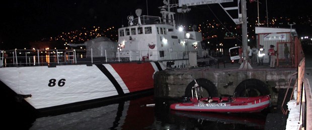 Sahil güvenlik gemisine baskın