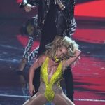 092816-britney-spearsn-konserden-sonraki-hali-9